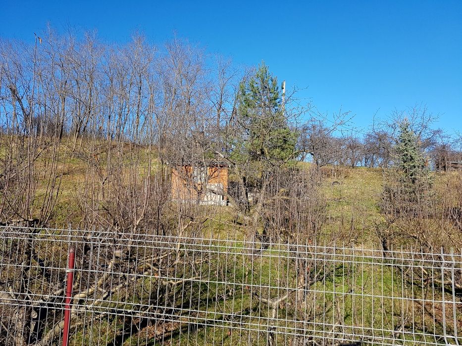 Teren intravilan 1492mp cu deschidere 47m la DN7 la 13 km de Rm.Valcea