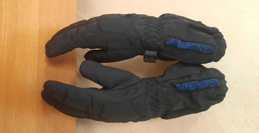 Scott-Много Запазени