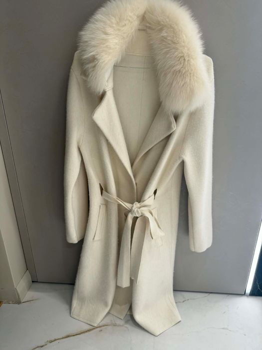 Бало кашмирено палто