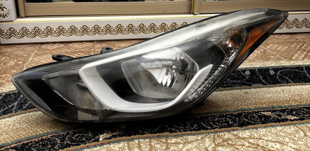 Левая фара Elantra 2015