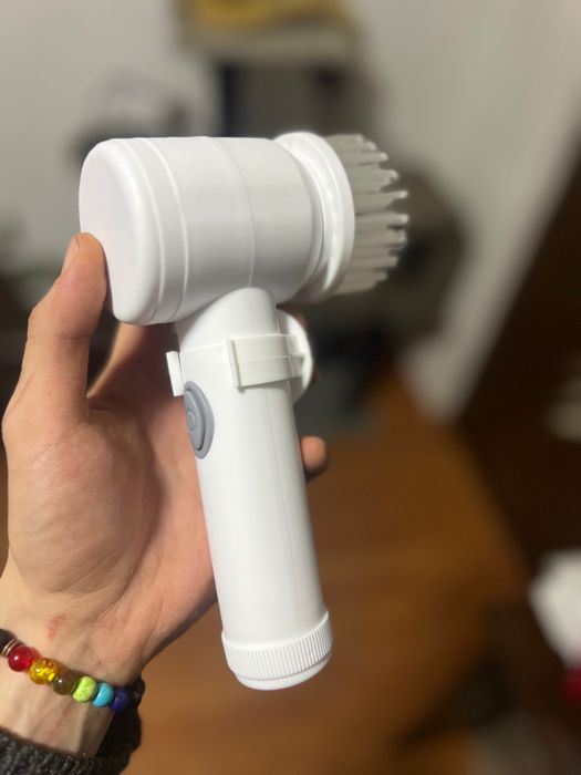 Perie electrică de curățat – grăsime, aragaz, baie