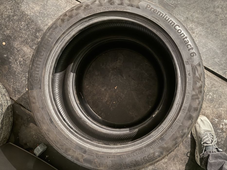 2 шины 235/45 р18