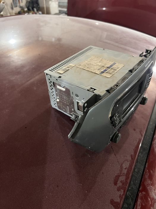 Продам магнитофон от киа рио