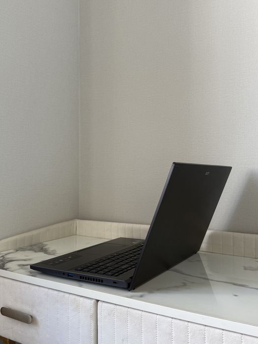 Ноутбук Acer Aspire 7 15.6"