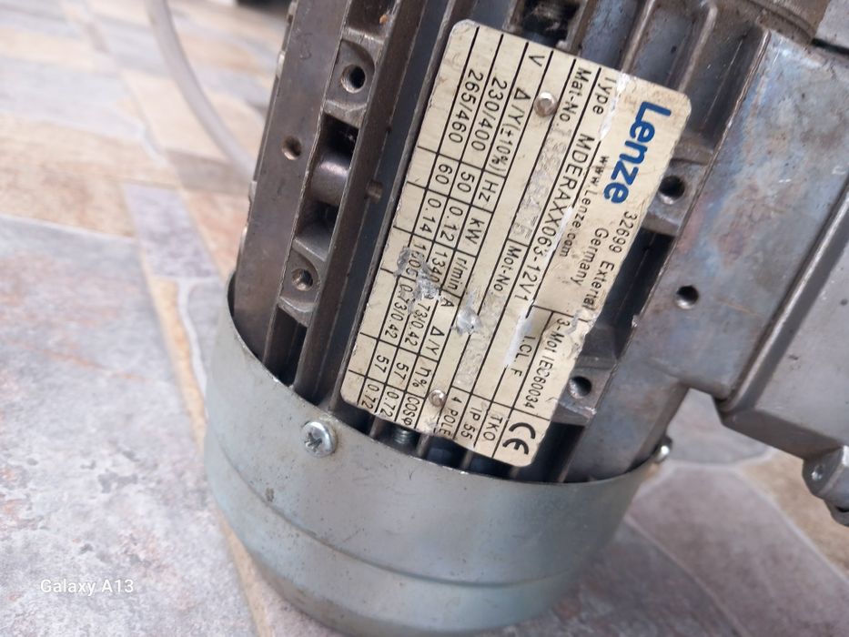 Motore cu reductor 3 bucăți