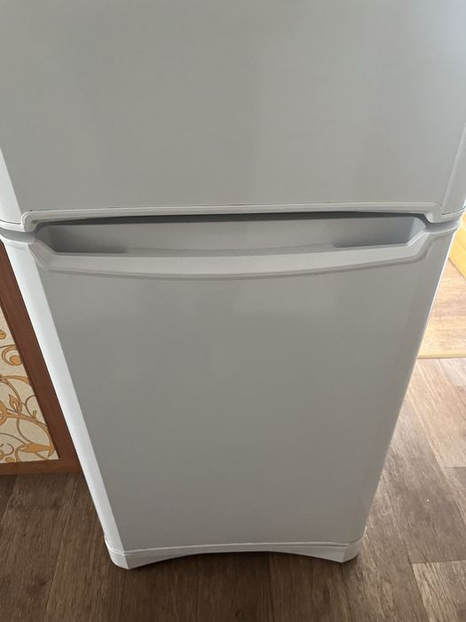 холодильник indesit