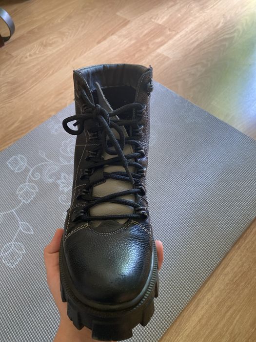 Ghete de iarna care nu lasa sa intre frigul la picioare