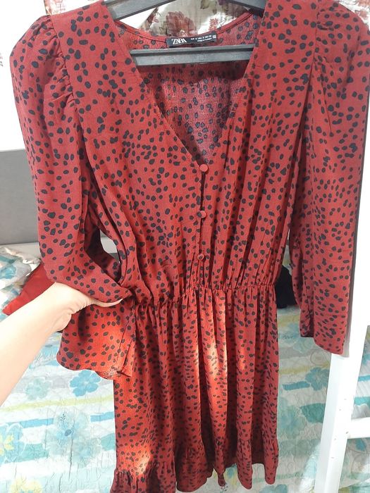 Платье красивое ZARA в идеале