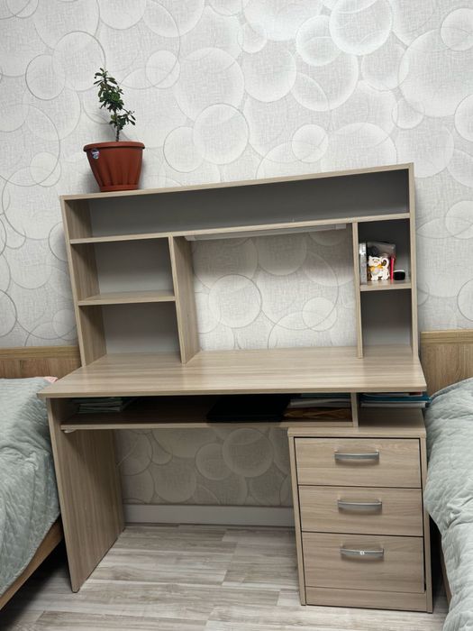 Продам    парту