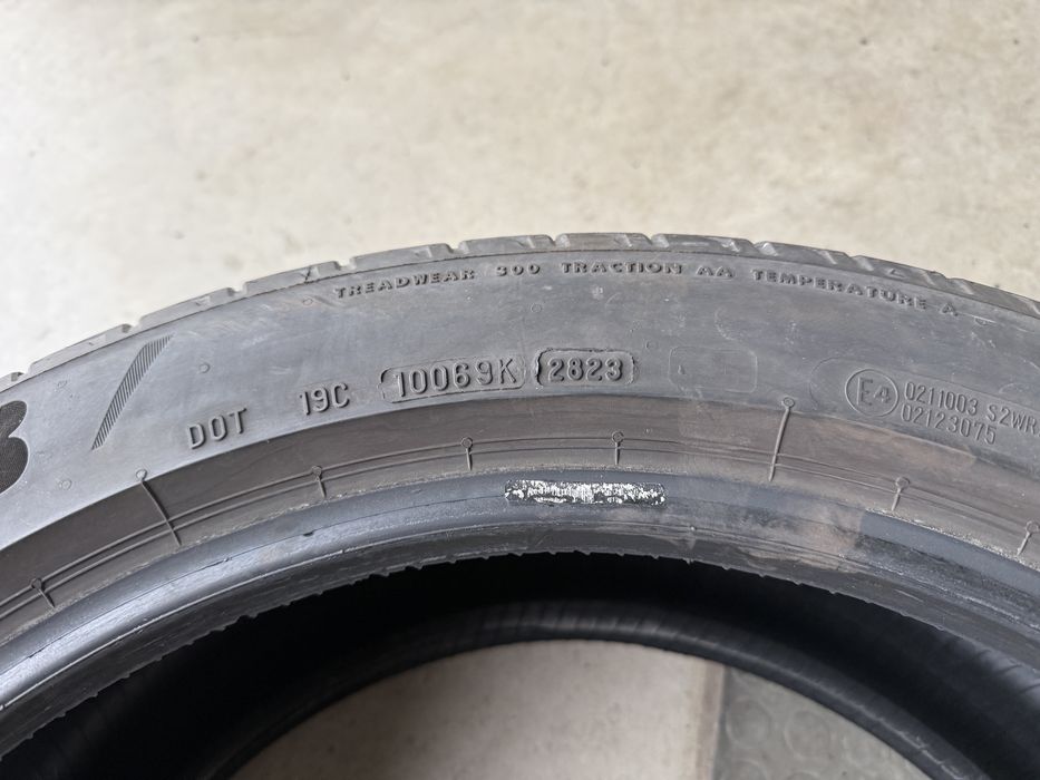 2бр. Летни Гуми С Борд 245/45R/19 -BRIDGESTONE- DOT:2823- 4.6мм. *50€ за 2бр.*