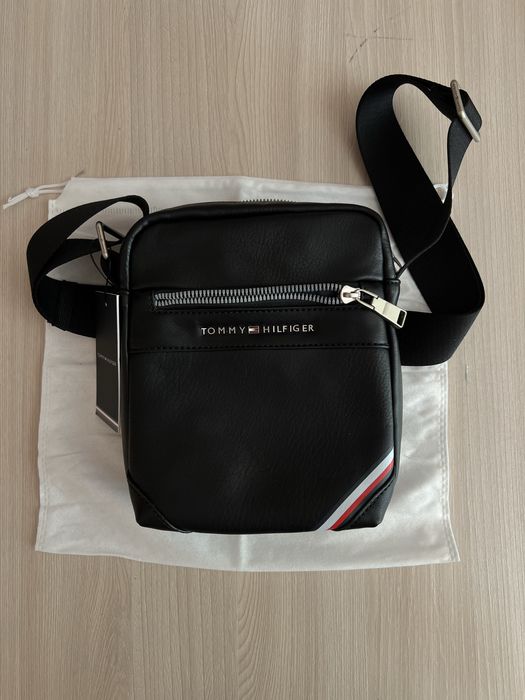 Барсетки tommy hilfiger