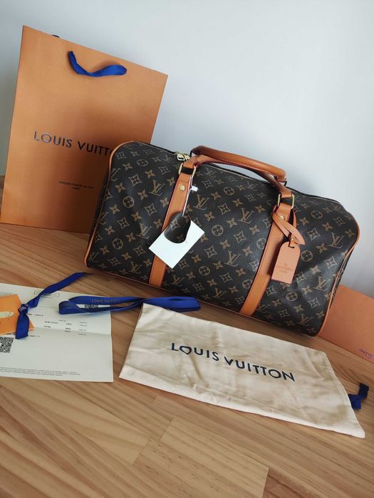 In stoc voiaj, geanta sport piele Louis Vuitton 1109.11