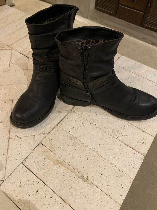 Cizmulite  ,botine  nr 41