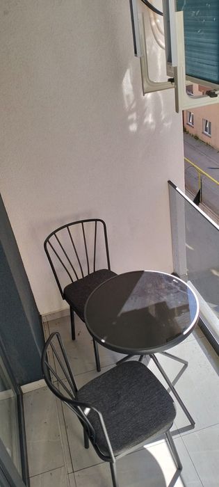 Închiriez apartament cu doua camere