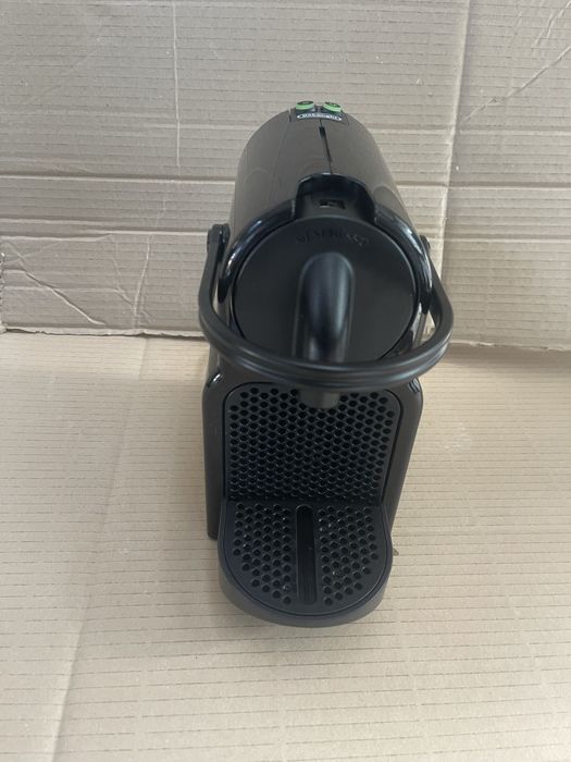 Кафемашина NESPRESSO Inssia