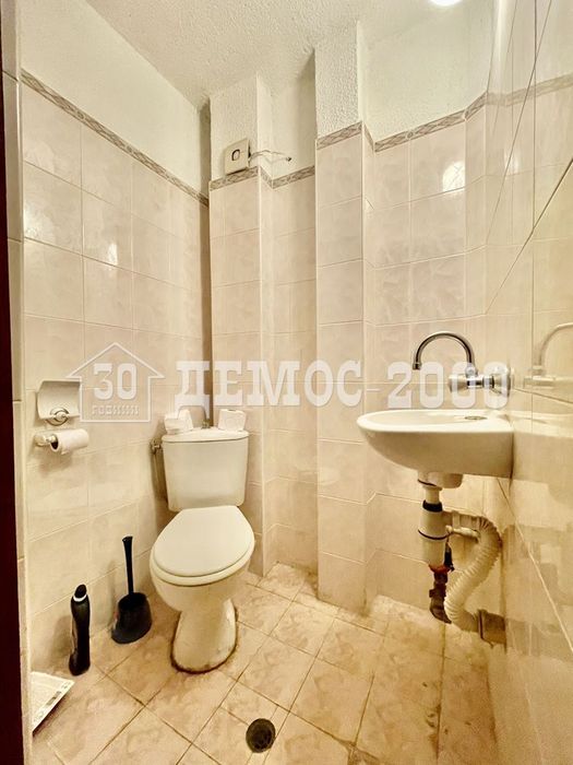 Дава се под наем Тристаен апартамент в Варна, Лятно кино Тракия - 89 кв.м за 550 € - Снимка #12