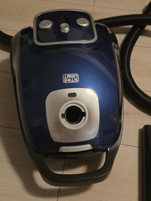 Aspirator cu fir si sac Star Light