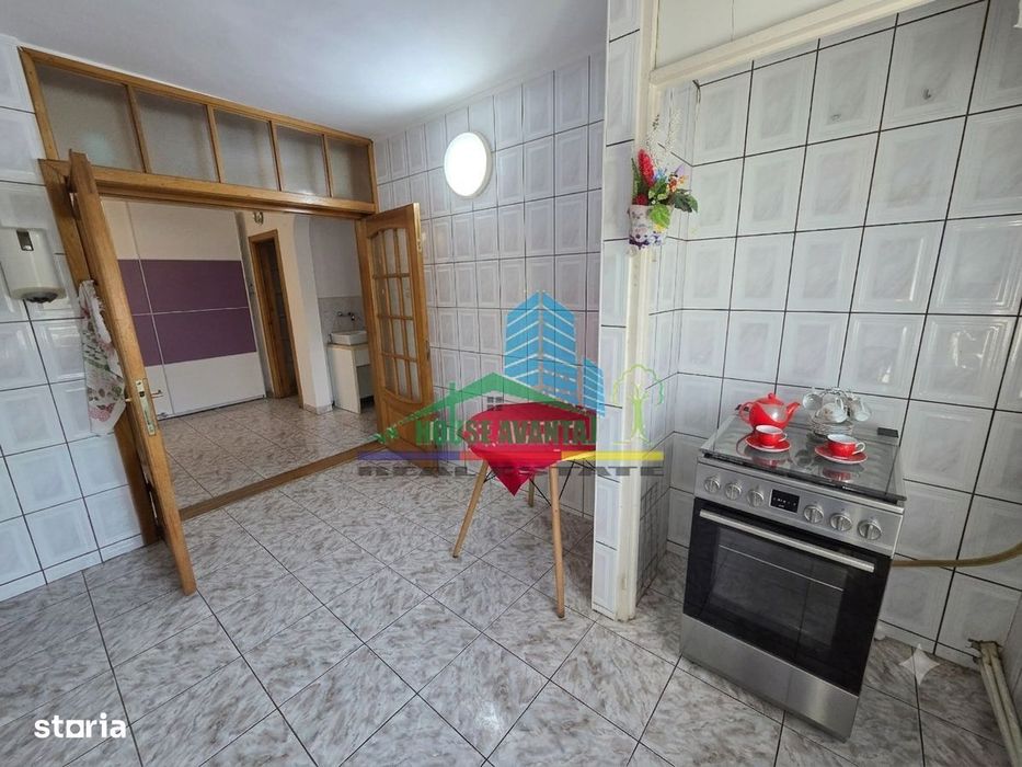 Oportunitate Ultracentrală | Apartament 3 camere Piața Unirii, Focșani