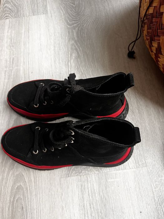 Боти на Calvin Klain и Nike