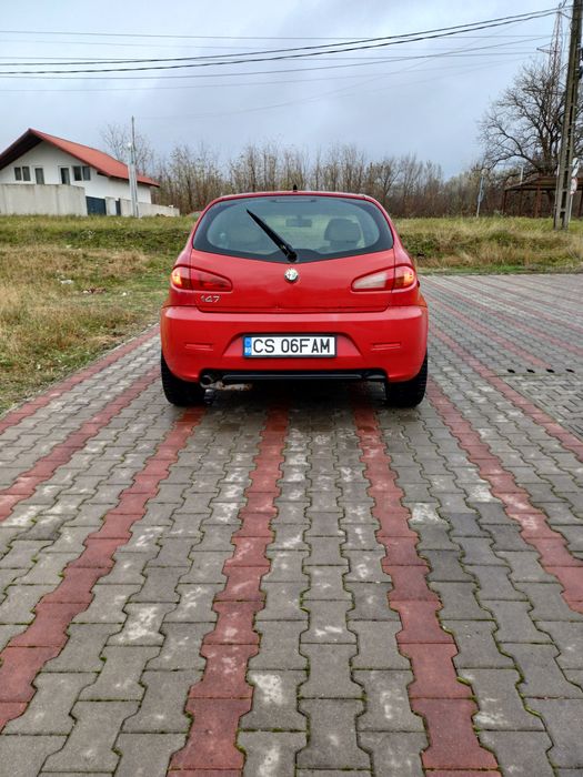 Vând alfa Romeo 147