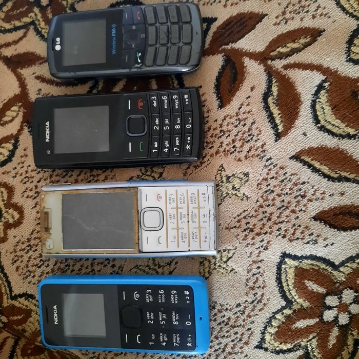 Продам нокиа и планшет