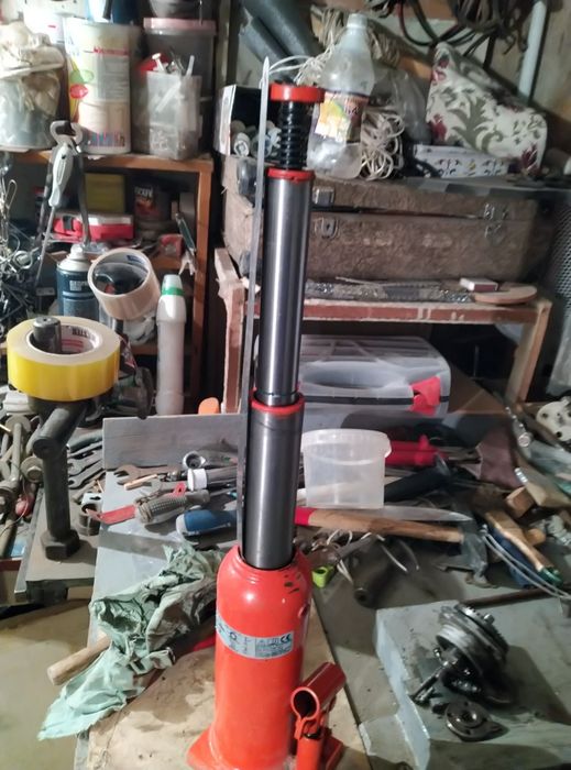 Домкрат гидравлический