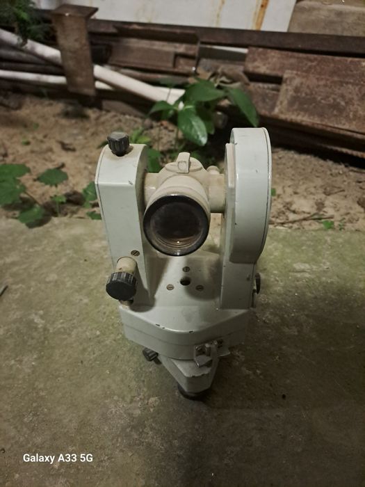 Продаётся Теодолит