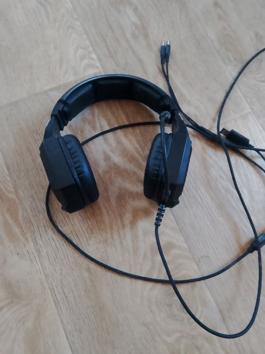 Продам игровые наушники