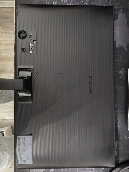 Monitor LED IPS Samsung 23.5", Wide, FHD, HDMI, Flicker-Free, LS24F350