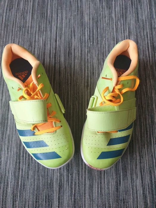 Шпайкове Adidas, 42 номер
