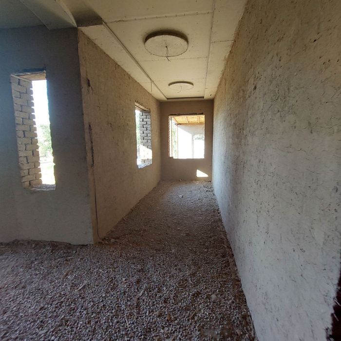 Ховли уй жой сотилади. Участка сотилади