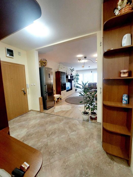 Дава се под наем Тристаен апартамент в София, Витоша - 130 кв.м за 1145.97 € - Снимка #10