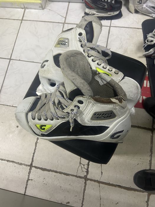 Коньки вратарские