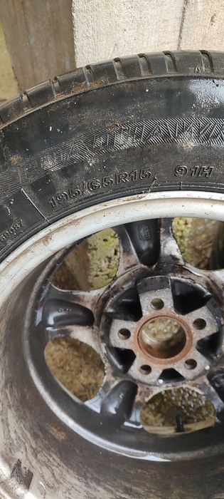 Алуминиеви оригинални джанти 15"  7J×15H2 ET 37 без болтове