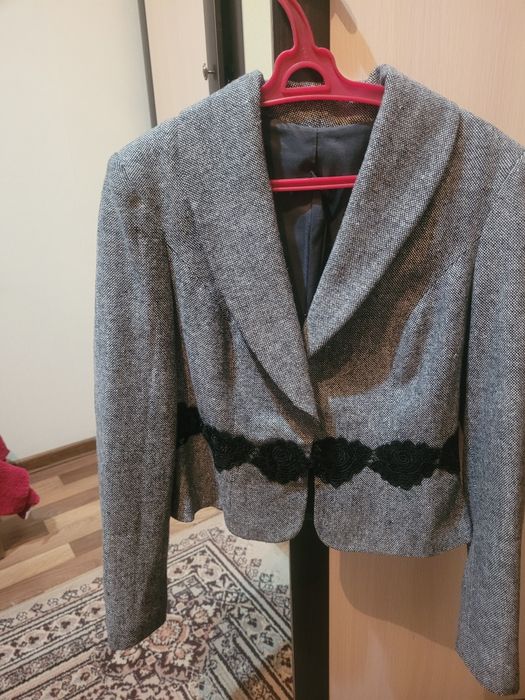 Женская одежда строгая