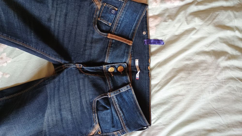 Blugi Les Temps des Cerises