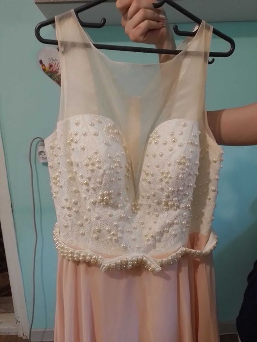 Rochie eleganta cu perle