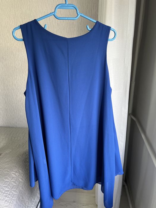 Vând rochie de zi/ de seară