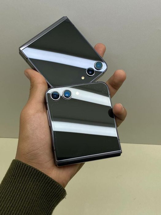 Samsung galaxy z flip 5 5G 8/256gb