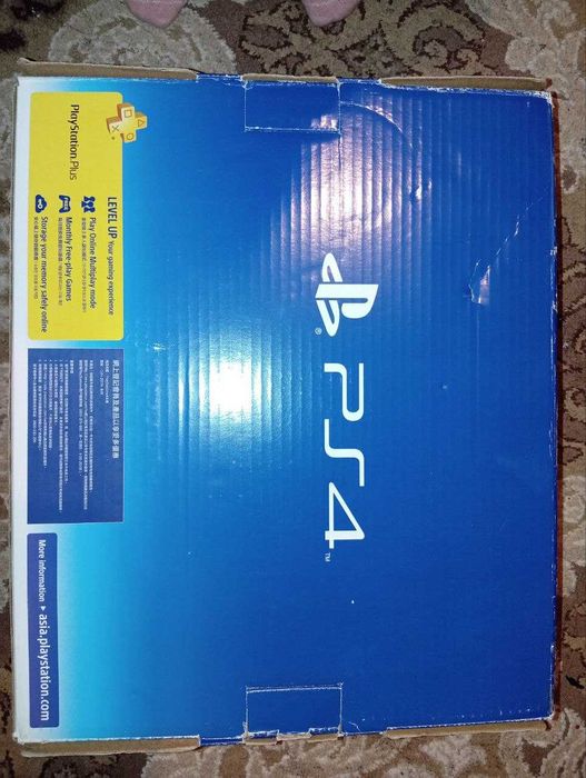 Playstation Ps4 sotiladi