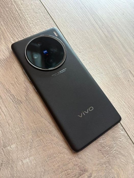 Vivo x100 512/16 гигобайт