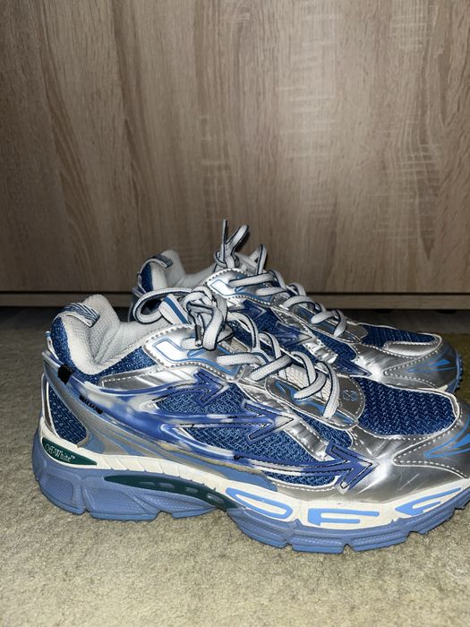 Off-White Be Right Back