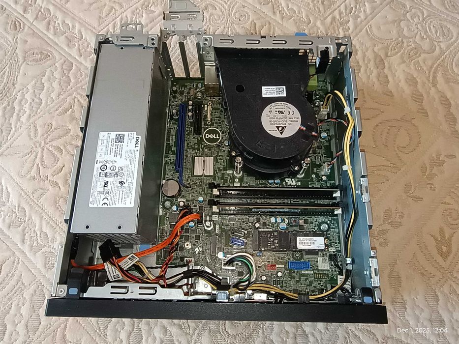 Компютър Dell Precision 3430 SFF, I7-8700, 16GB DDR4, 512GB NVME SSD