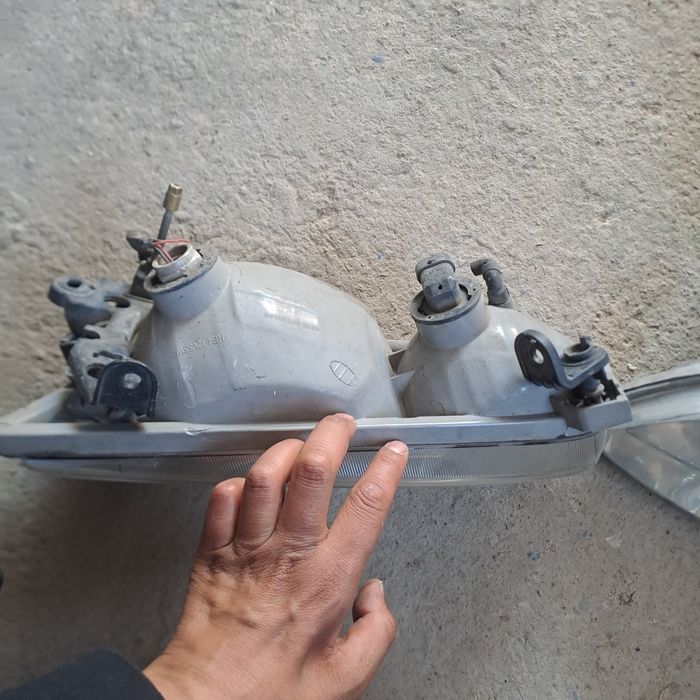 Тайота 25 фар и банпер алды