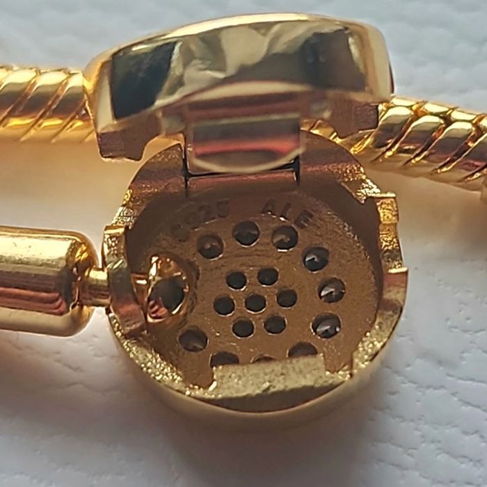 Brățara Nouă Pandora Moments Crown O silver gold S925 Ale