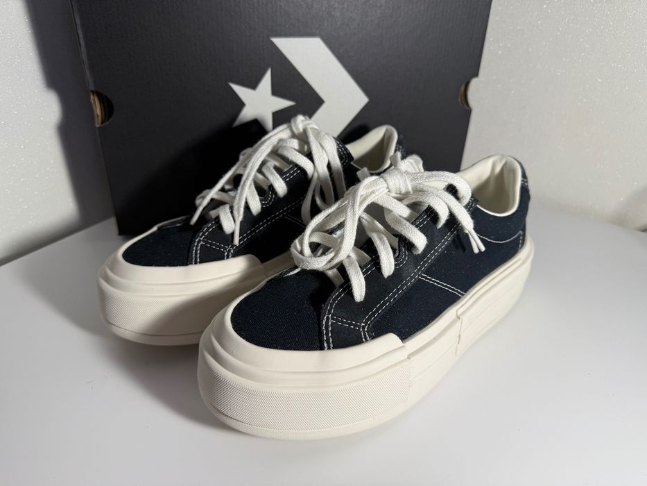 Обувки Converse