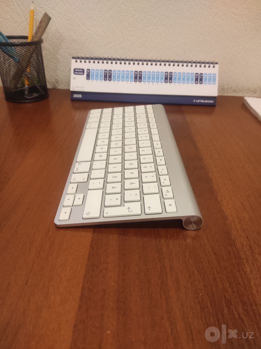 Apple Magic Keyboard 1