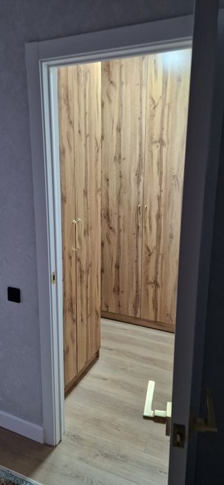 Кең әрі жайлы пәтер сатылады, өте қызықты ұсыныс