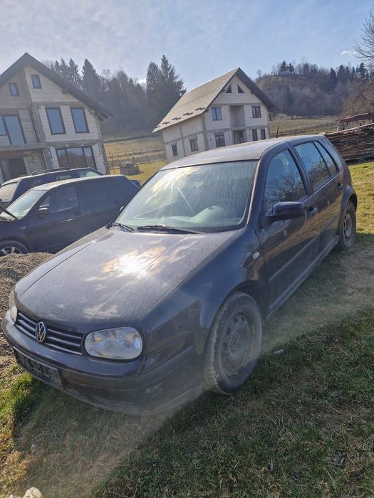 Vând sau dezmembrez golf 4 tdi