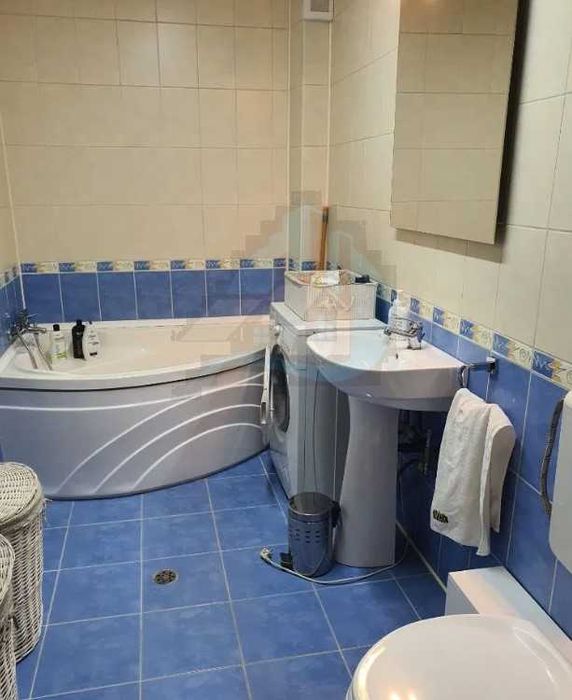 Дава се под наем Двустаен апартамент в Пловдив, Въстанически - 60 кв.м за 270.3 € - Снимка #1